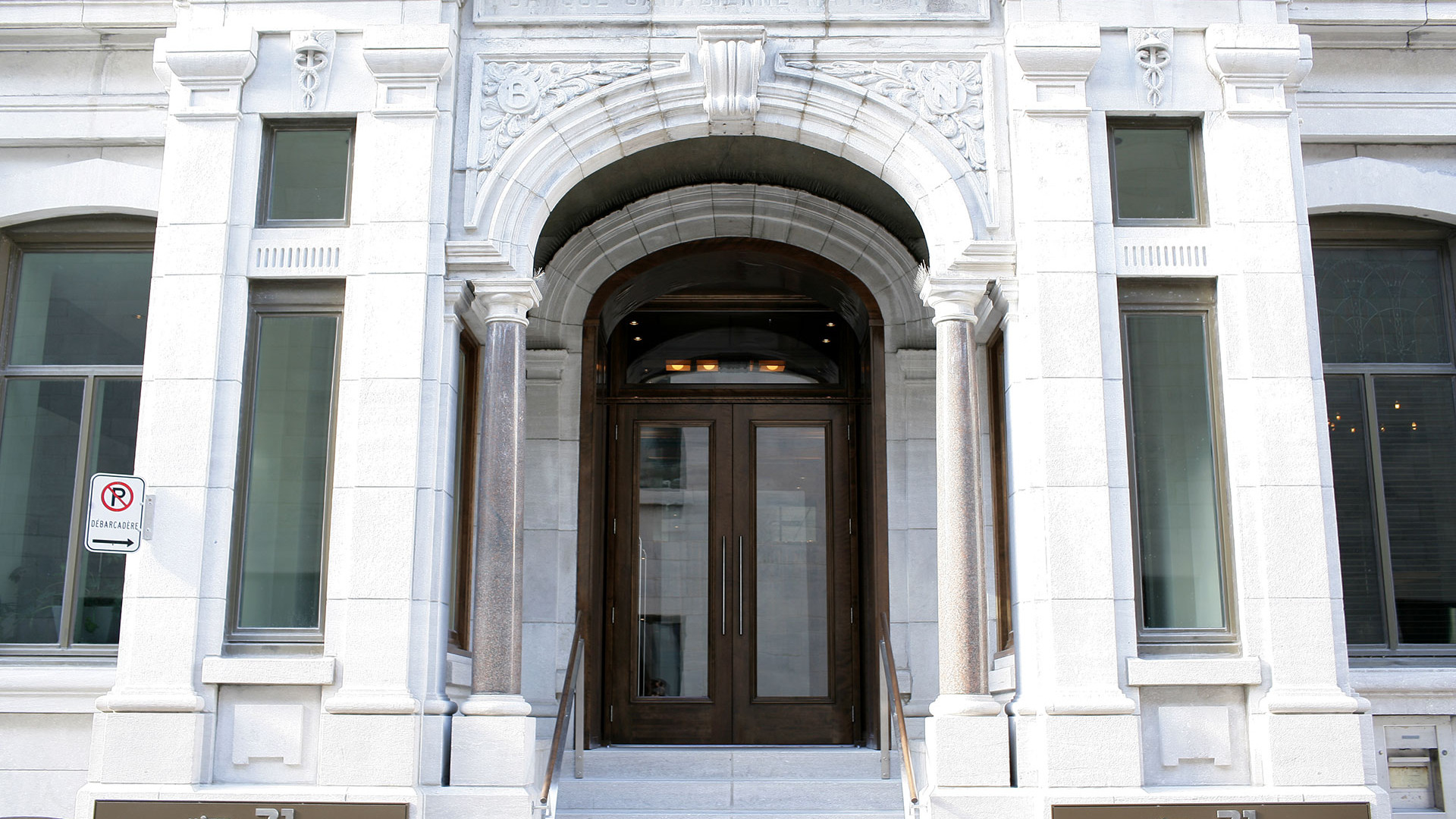 Stone exterior of Hotel 71 in Québec City's Old Port
